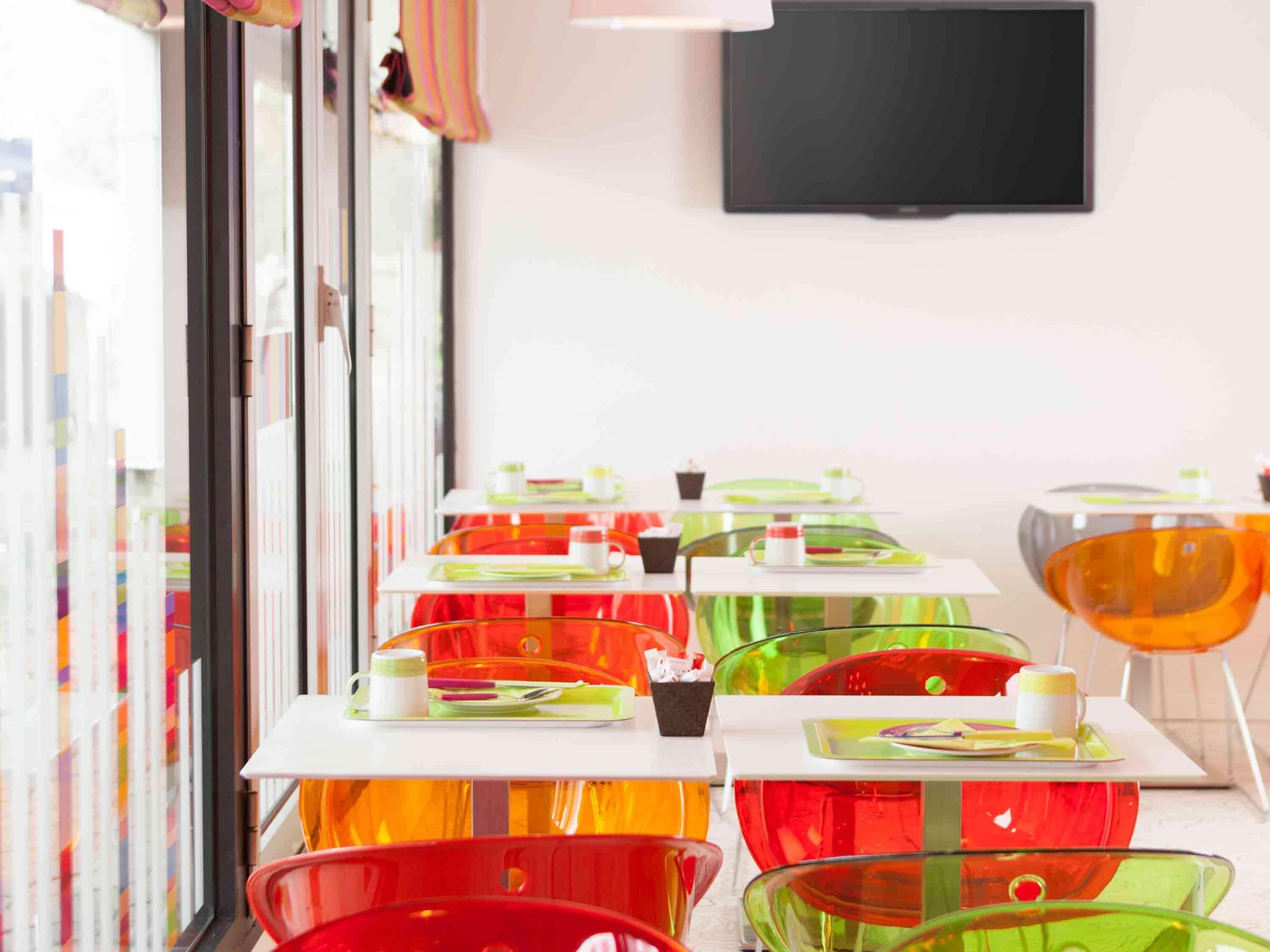 Ibis Styles Bordeaux Saint Medard Hotel Exterior photo